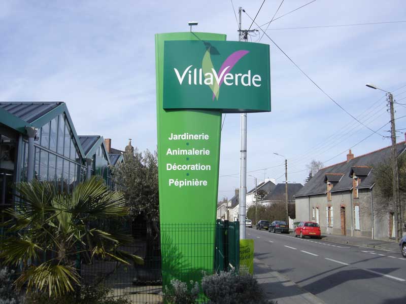 Signalisation, publicitaire, Fabricant, Enseigne, affiche, publicitaire, extérieur, avec, néon, Maroc, ville, Marrakech, Casablanca, Agadir, Essaouira, Panneaux, totems